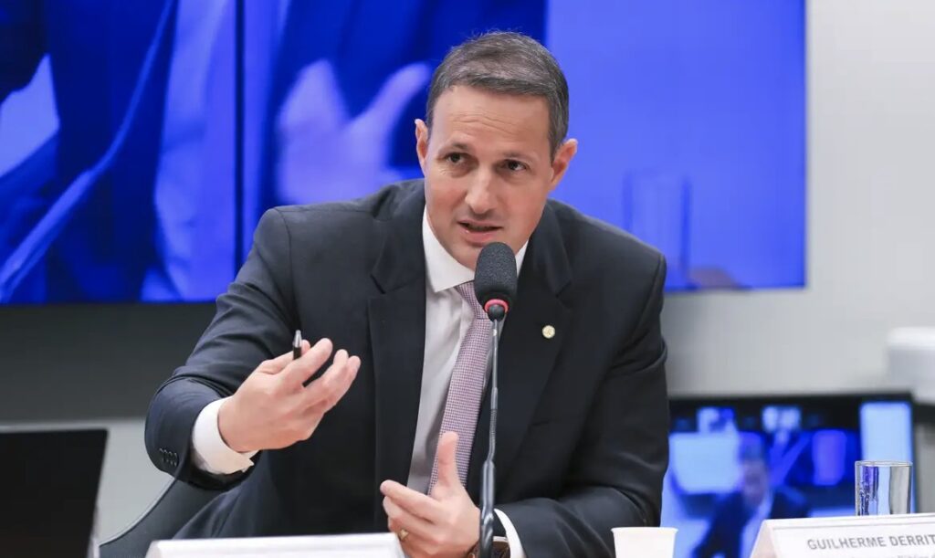 Câmara aprova texto-base do projeto de lei contra facções criminosas